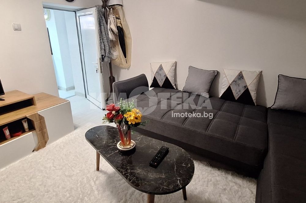 Продава КЪЩА, гр. Белослав, област Варна, снимка 4 - Къщи - 54126359