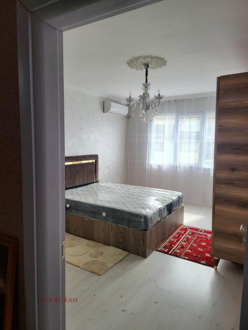 Продава 3-СТАЕН в град Шумен, Център - 80 кв.м / 140 000 € » 273 816.20 лв., ТУР БГ ХАН