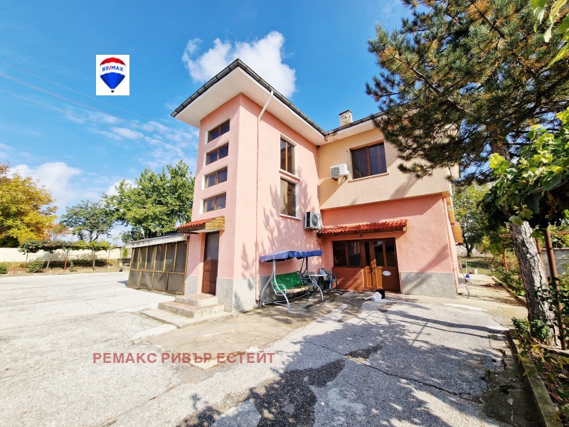 Продава КЪЩА в област Русе, гр. Две могили - 250 кв.м / 179 000 € » 350 093.57 лв., РЕМАКС РИВЪР ЕСТЕЙТ