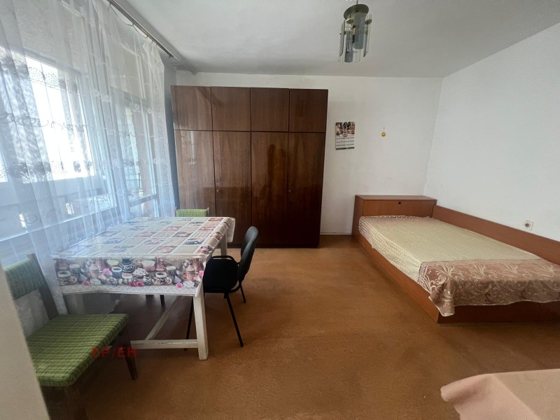 En venta  1 dormitorio Shumen , Tsentar , 40 metros cuadrados | 53932572
