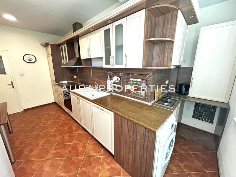 Продава  3-стаен град Разград , Център , 86 кв.м | 77273362