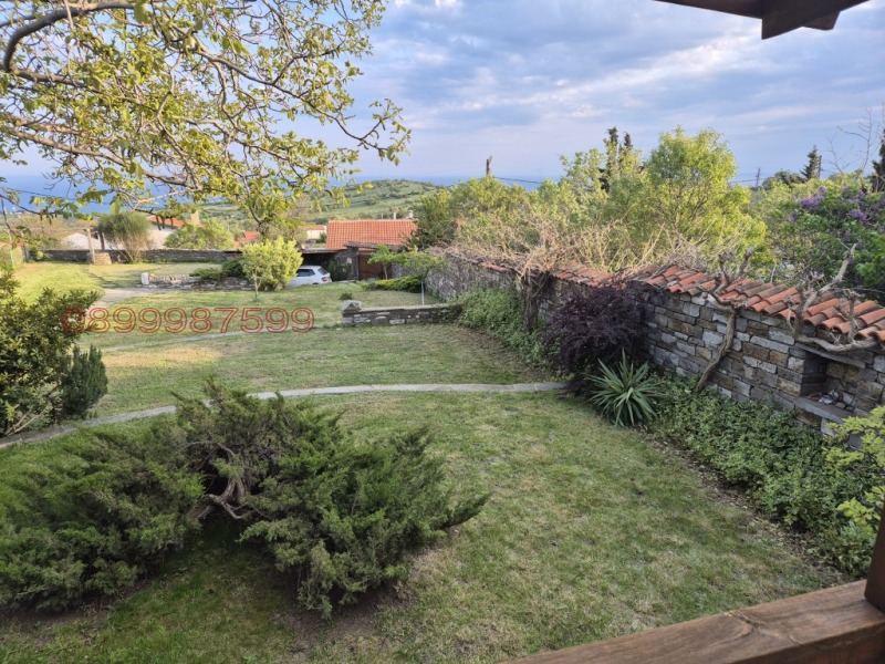 Продава ВИЛА, с. Емона, област Бургас, снимка 10 - Вили - 52779424