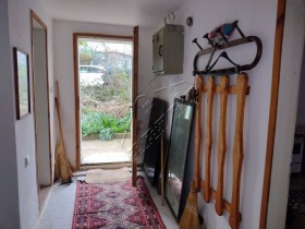 Hus Ravadinovo, region Burgas 4