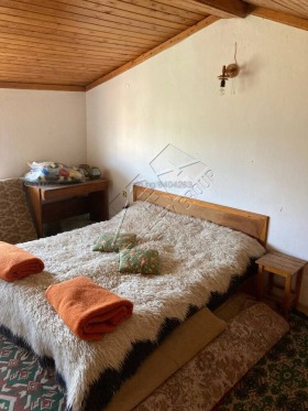 Hus Ravadinovo, region Burgas 2