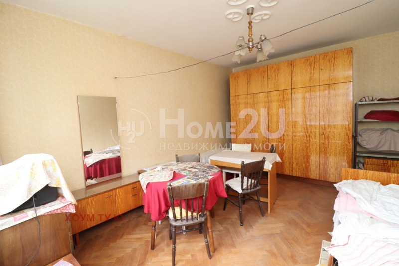 Продава 3-СТАЕН, гр. София, Света Троица