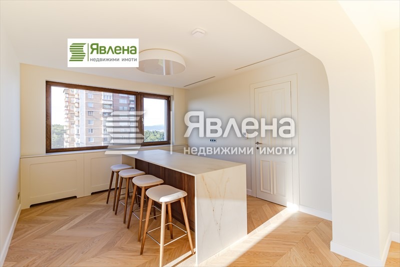 Продава  4-стаен град София , Изгрев , 180 кв.м | 69240438 - изображение [4]