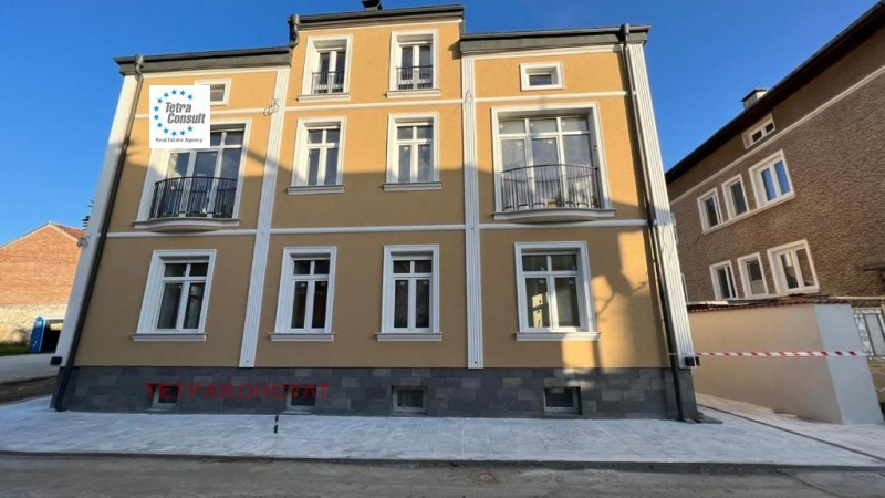 Продава ХОТЕЛ, гр. Батак, област Пазарджик