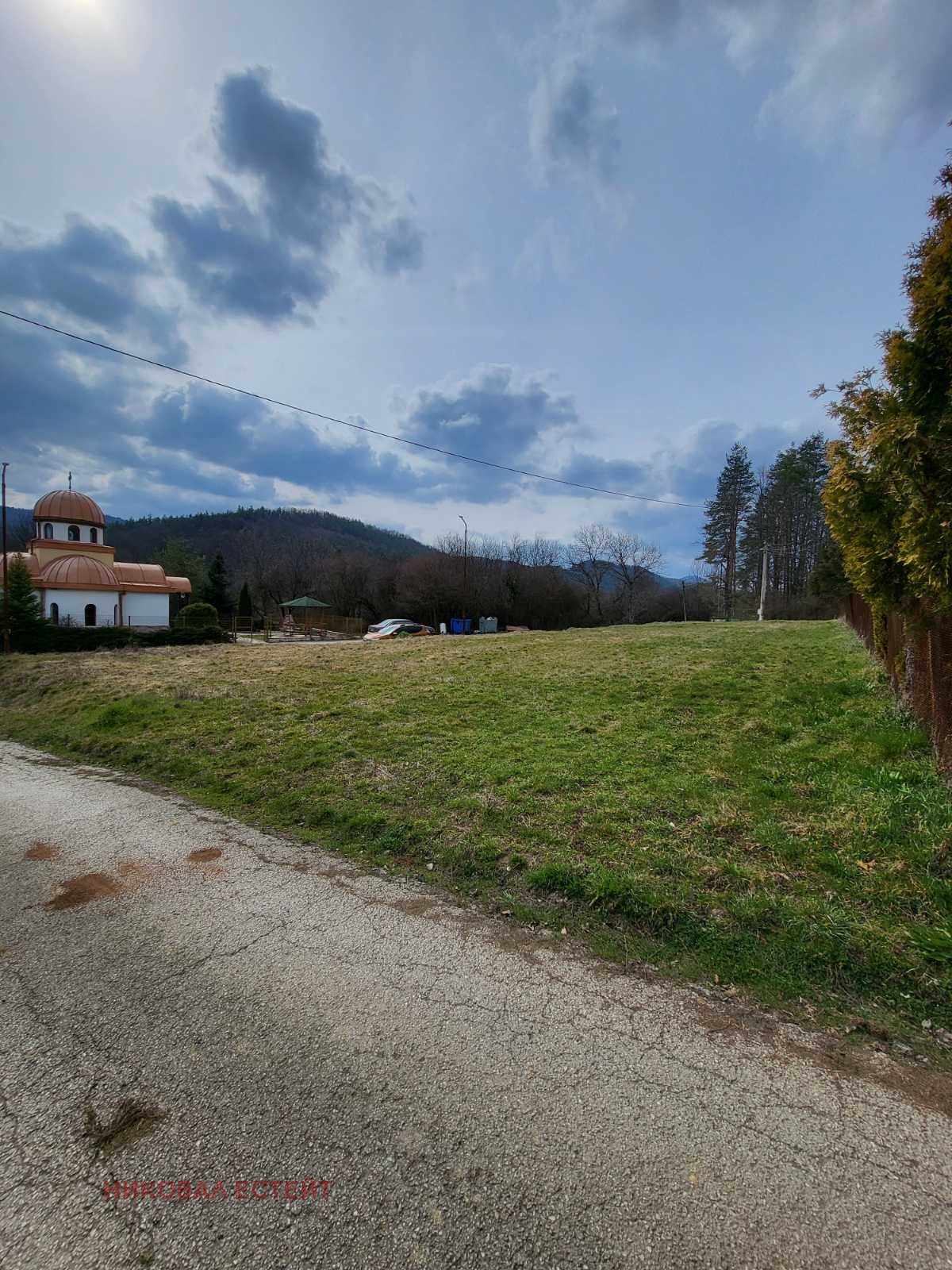 Продава ПАРЦЕЛ, гр. Правец, област София област, снимка 3 - Парцели - 53957991