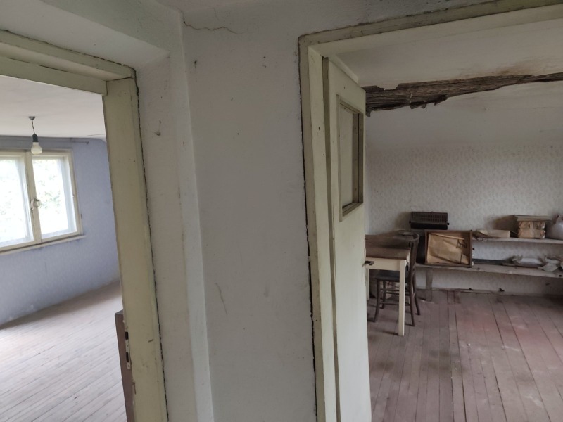 Продава КЪЩА, гр. София, Горна баня, снимка 15 - Къщи - 52331156