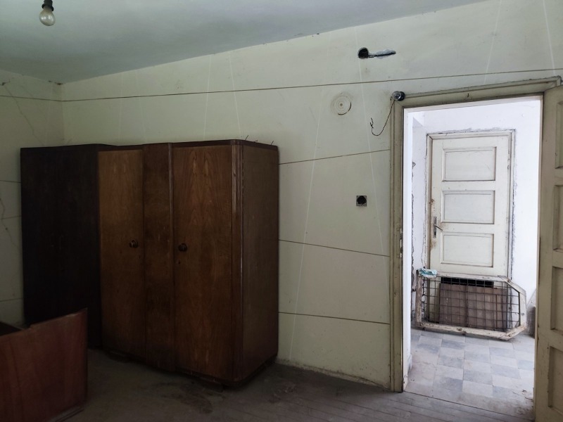 Продава КЪЩА, гр. София, Горна баня, снимка 14 - Къщи - 52331156