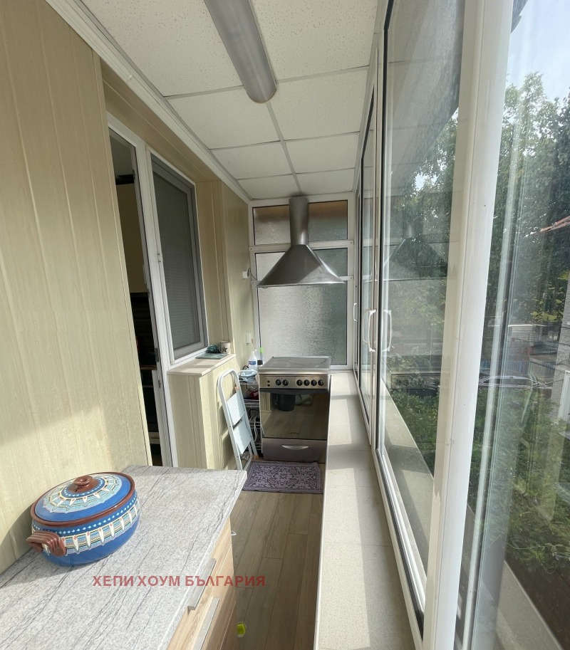 Продава ЕТАЖ ОТ КЪЩА, гр. Русе, Родина 2, снимка 8 - Етаж от къща - 52074110