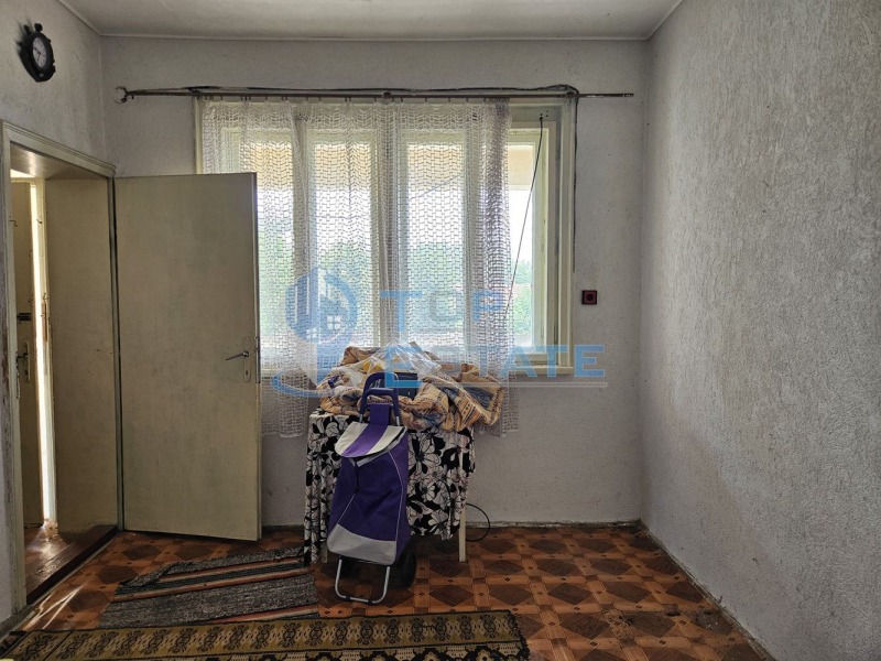 Продава КЪЩА, с. Караисен, област Велико Търново, снимка 9 - Къщи - 46454647