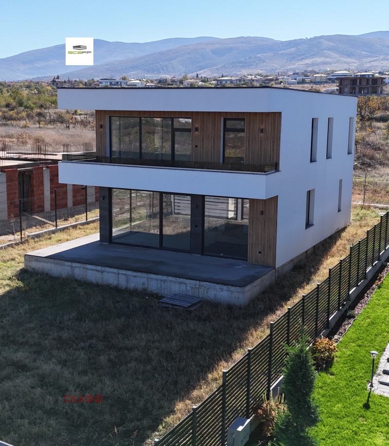 Продава КЪЩА, с. Белащица, област Пловдив, снимка 3 - Къщи - 52393531