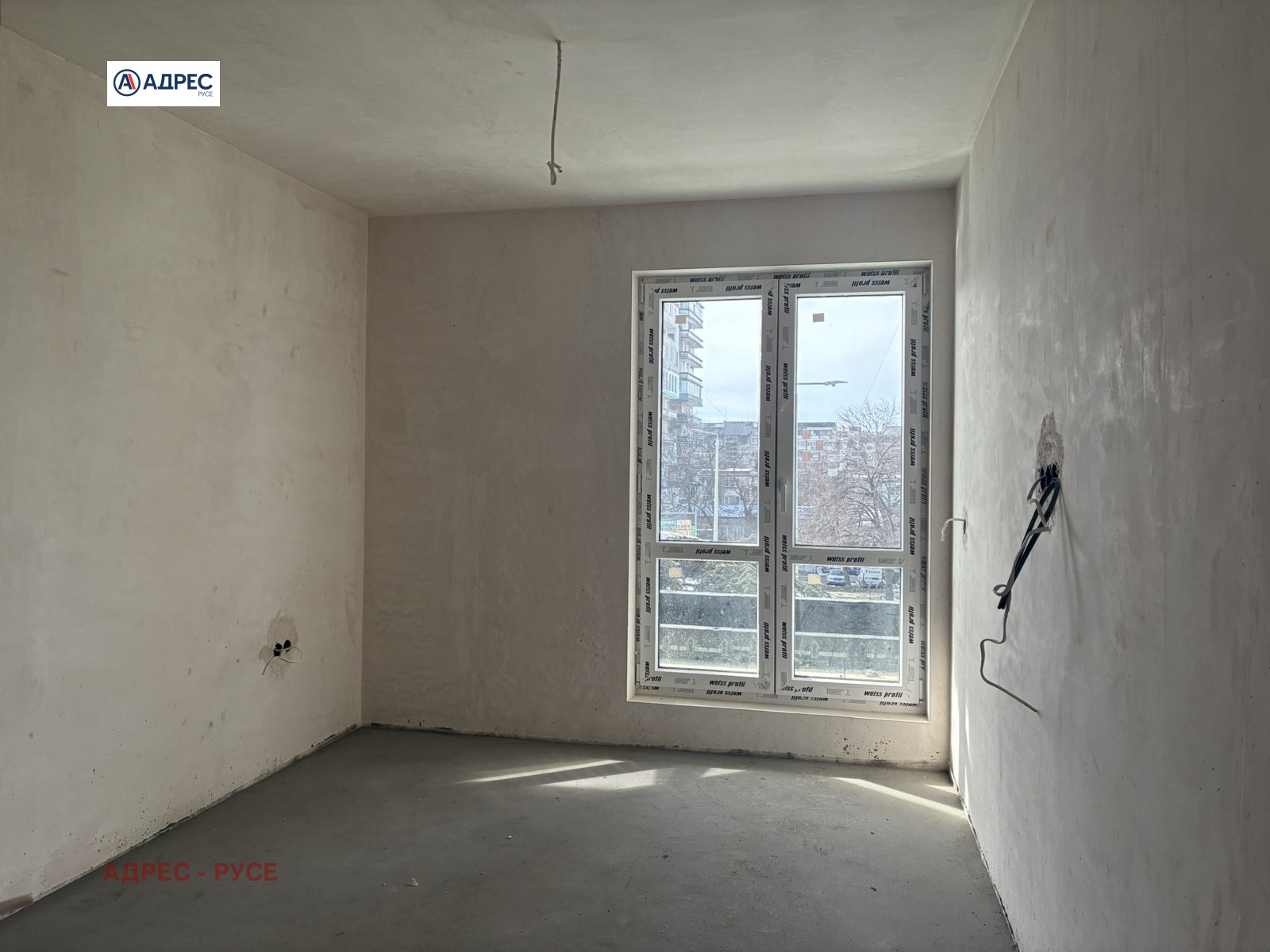 Продава 4-СТАЕН, гр. Русе, Централен южен район, снимка 3 - Апартаменти - 54870175