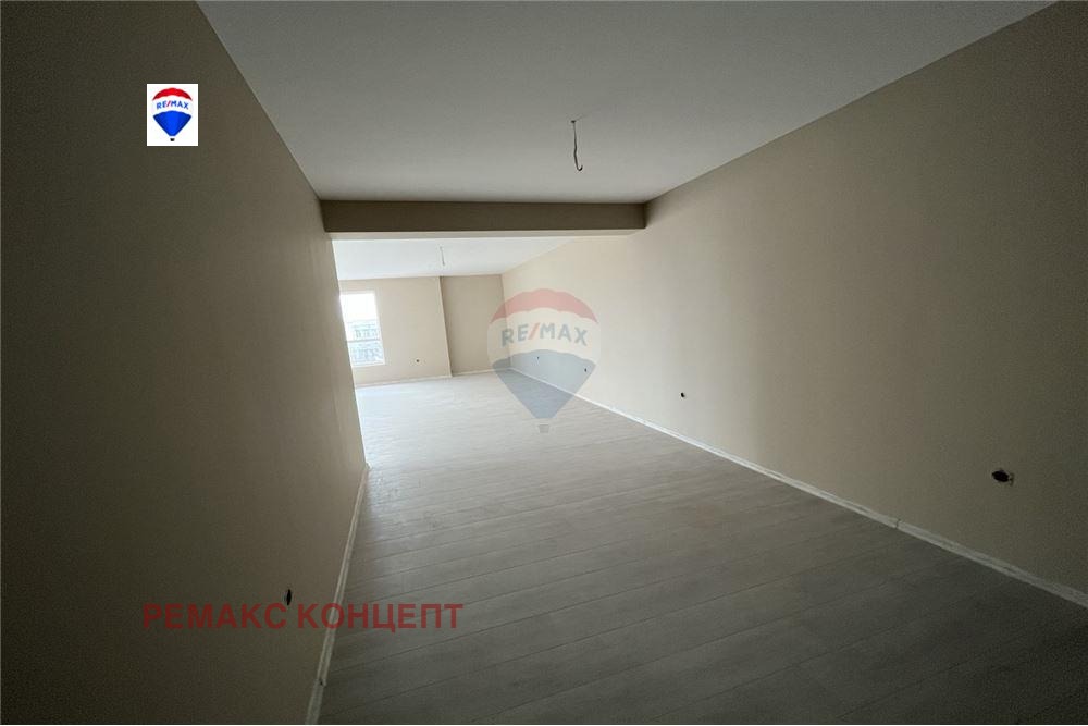 Продава ОФИС, гр. Шумен, Център, снимка 4 - Офиси - 54643524