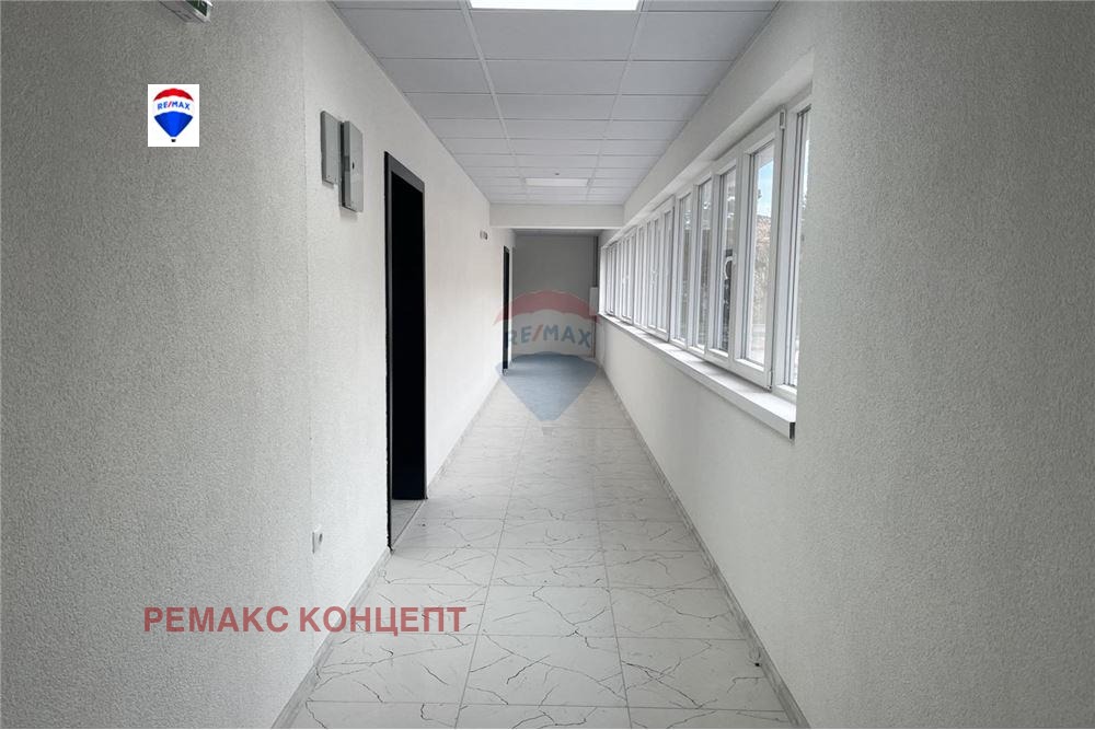 Продава ОФИС, гр. Шумен, Център, снимка 3 - Офиси - 54643524