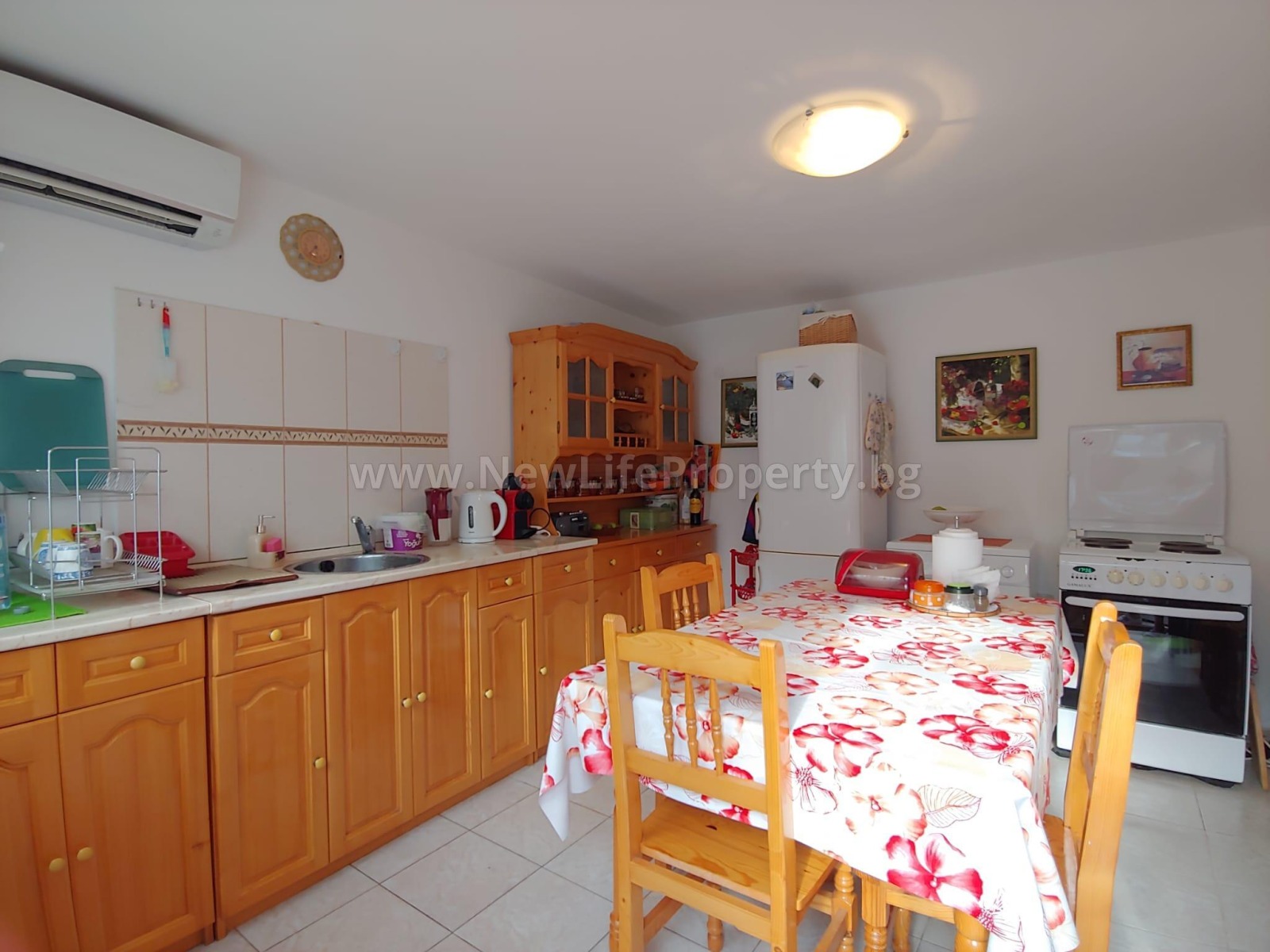 Продава КЪЩА, с. Драчево, област Бургас, снимка 8 - Къщи - 55611131