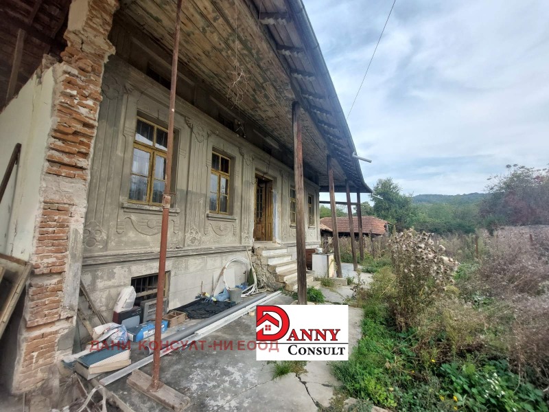 Продава КЪЩА в област Велико Търново, с. Миндя - 270 кв.м / 51 129.19 € » 100 000 лв., ДАНИ КОНСУЛТ-НИ ЕООД