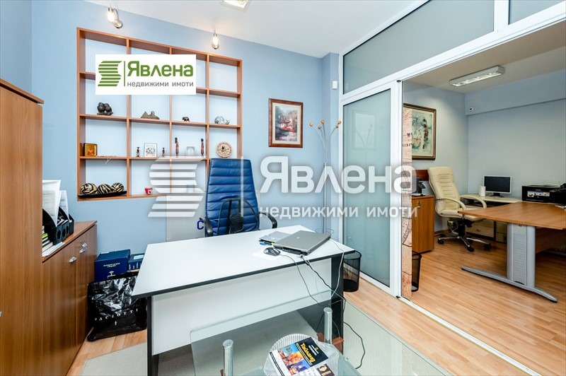 Продава ОФИС, гр. София, Център, снимка 13 - Офиси - 52619059