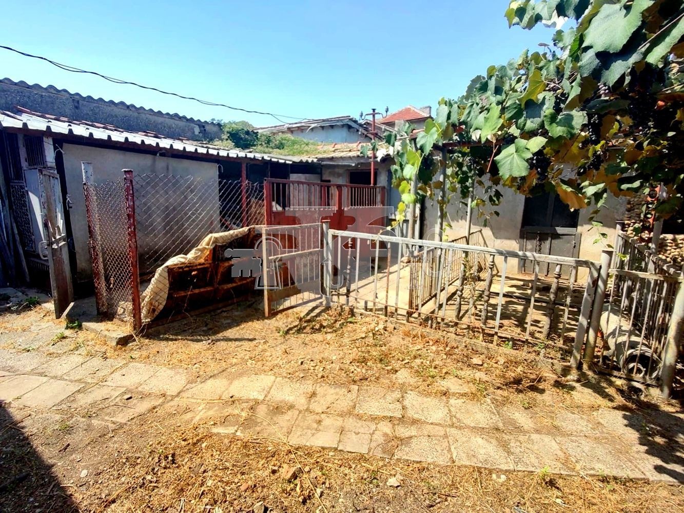 Продава КЪЩА, гр. Генерал Тошево, област Добрич, снимка 9 - Къщи - 51741946