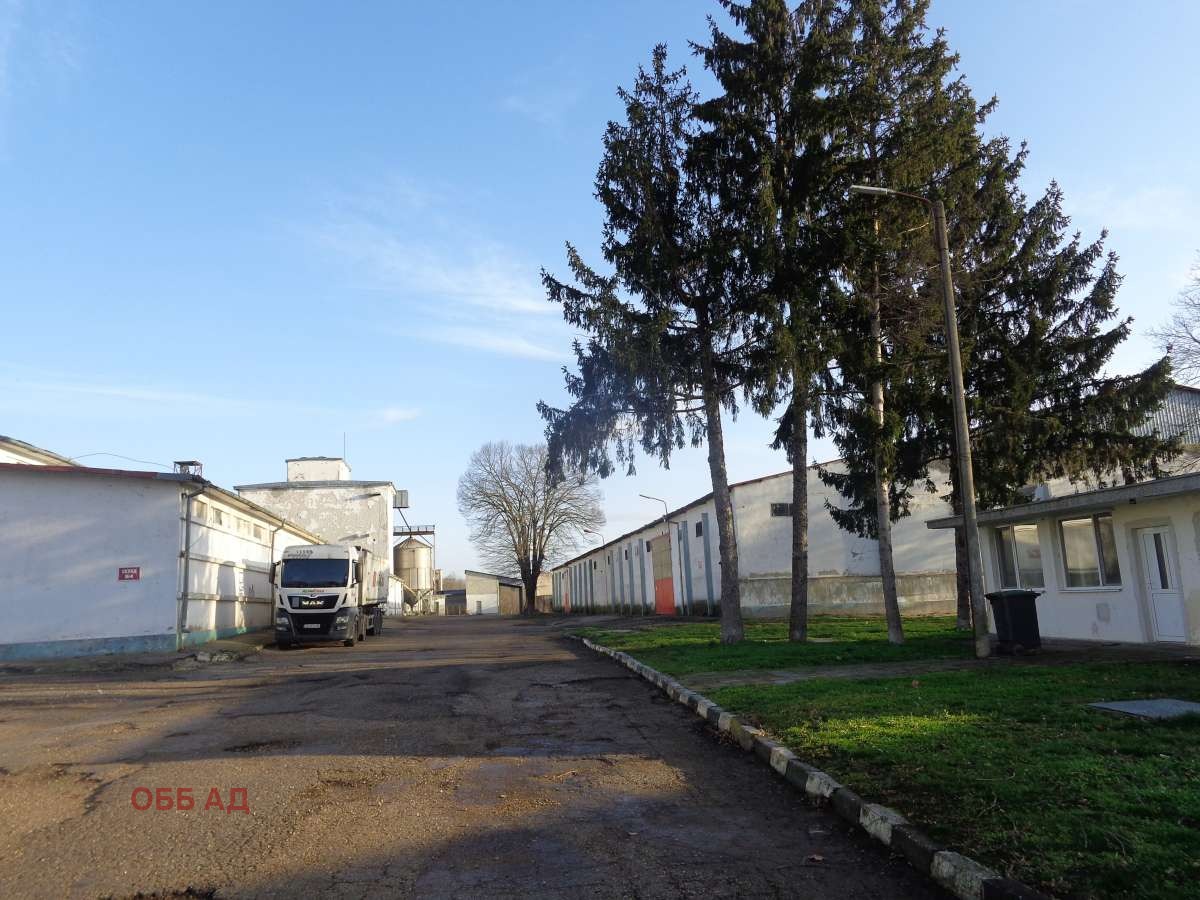 Продава ПРОМ. ПОМЕЩЕНИЕ, гр. Добрич, Промишлена зона - Север, снимка 4 - Производствени сгради - 54531186