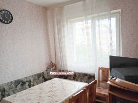Продава 3-стаен град Пловдив Кючук Париж - [1] 