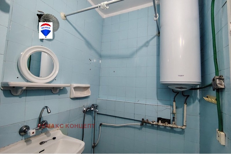 Продава 2-СТАЕН, гр. Шумен, Болницата, снимка 13 - Апартаменти - 52536725