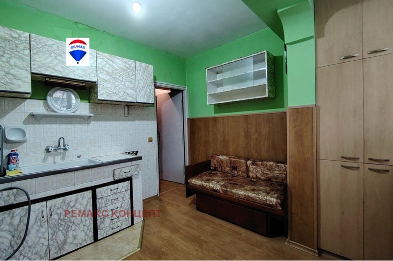 Продава 2-СТАЕН, гр. Шумен, Болницата, снимка 5 - Апартаменти - 52536725