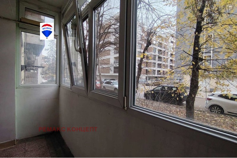 Продава 2-СТАЕН, гр. Шумен, Болницата, снимка 3 - Апартаменти - 52536725