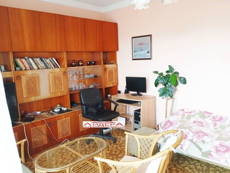 En venta  2 dormitorios Plovdiv , Kyuchuk Parizh , 96 metros cuadrados | 92292829 - imagen [3]