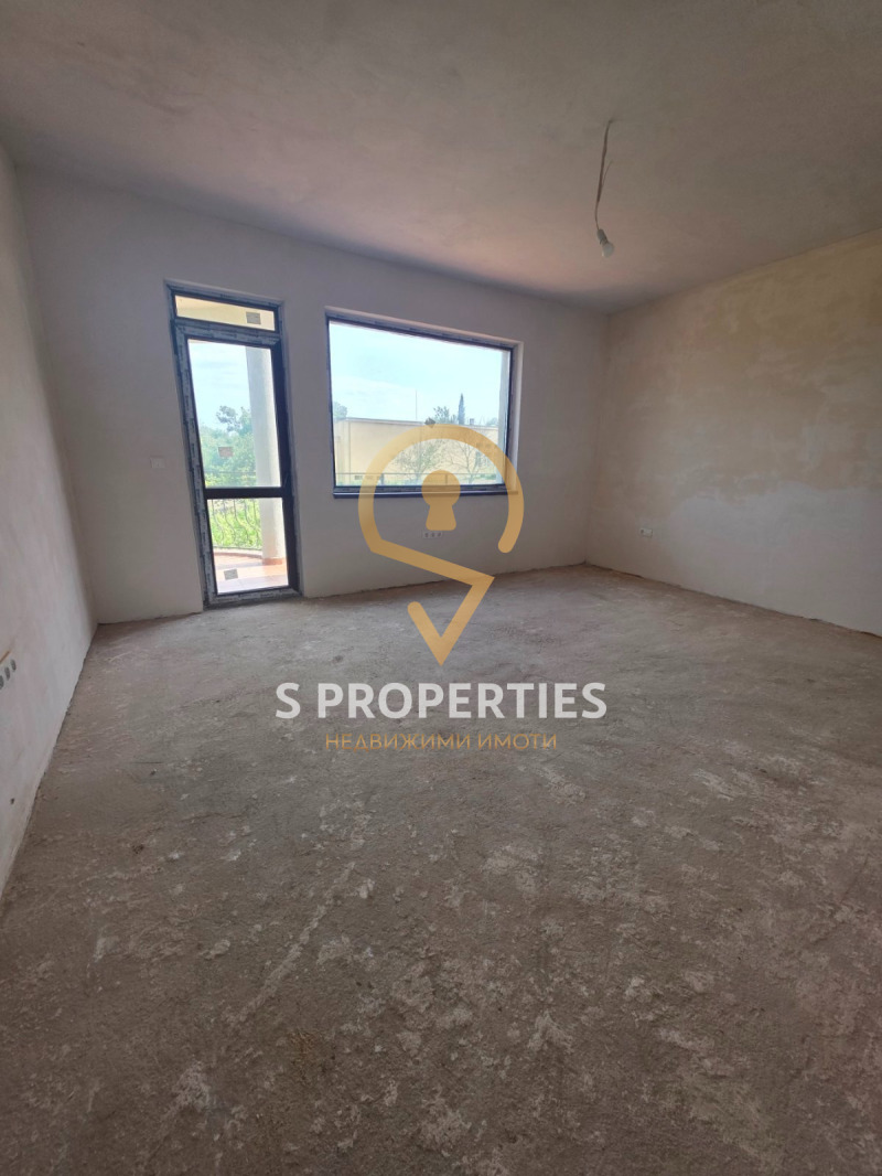 Till salu  Hus region Varna , Ravna gora , 245 kvm | 36941926 - bild [6]