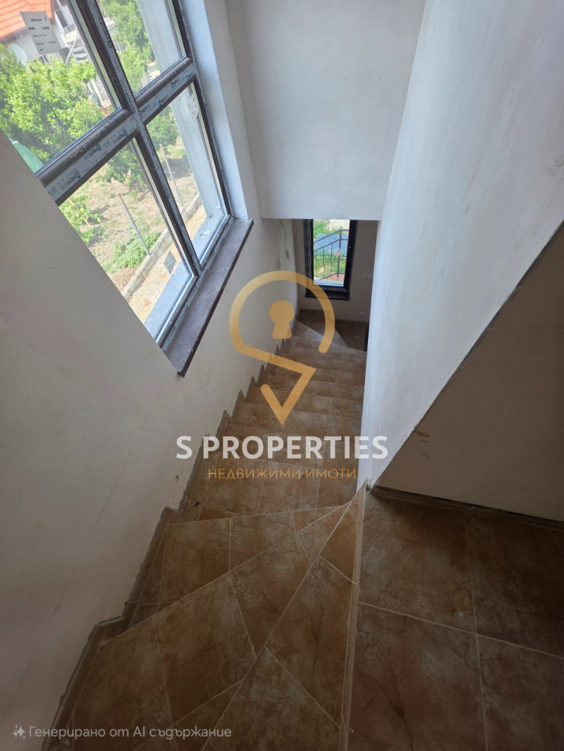 Till salu  Hus region Varna , Ravna gora , 245 kvm | 36941926 - bild [8]