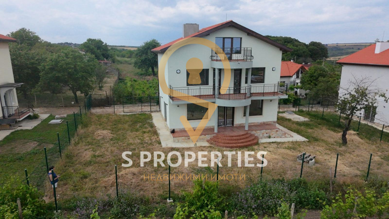 Till salu  Hus region Varna , Ravna gora , 245 kvm | 36941926 - bild [3]