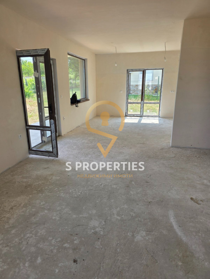 Till salu  Hus region Varna , Ravna gora , 245 kvm | 36941926 - bild [5]