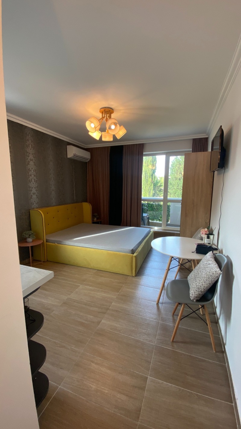 Продава 1-СТАЕН, област Бургас, к.к. Слънчев бряг • 65000 € / 127128.95 лв. • 77610507 1