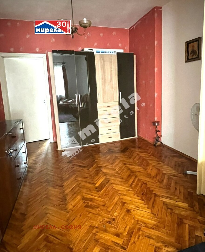 Zu verkaufen  1 Schlafzimmer Sofia , Medizinska akademija , 70 qm | 78864812 - Bild [3]