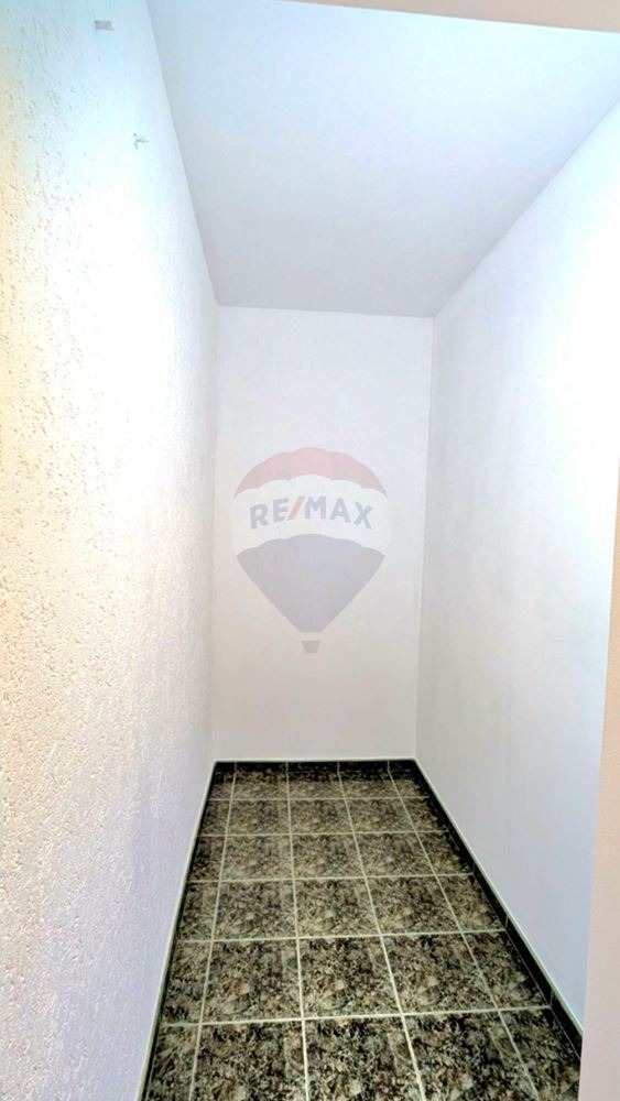Продава  3-стаен град Варна , Възраждане 2 , 86 кв.м | 52032076 - изображение [16]