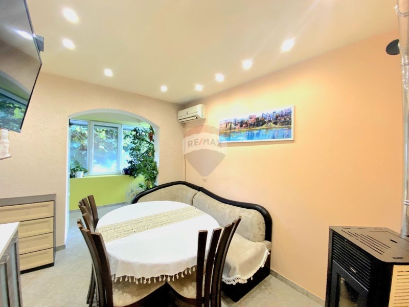 Продава  3-стаен град Варна , Възраждане 2 , 86 кв.м | 52032076