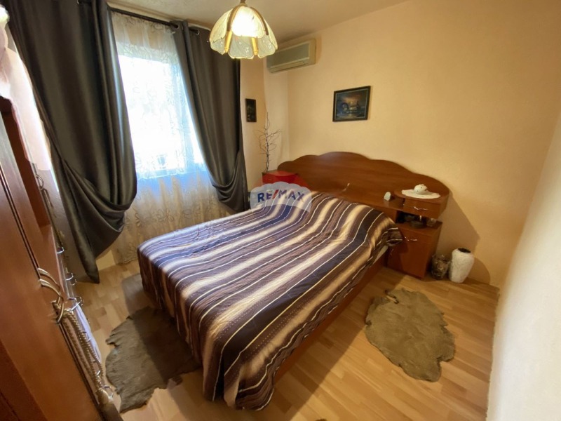 Продава  3-стаен град Варна , Възраждане 2 , 86 кв.м | 52032076 - изображение [10]
