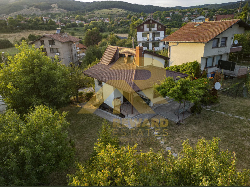 Продава  Къща област Перник , с. Люлин , 130 кв.м | 94647150 - изображение [2]