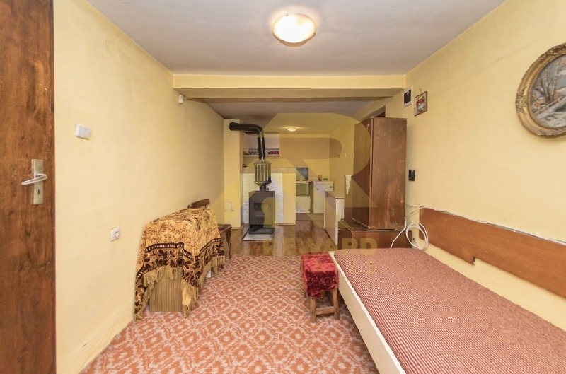 Продава  Къща област Перник , с. Люлин , 130 кв.м | 94647150 - изображение [8]
