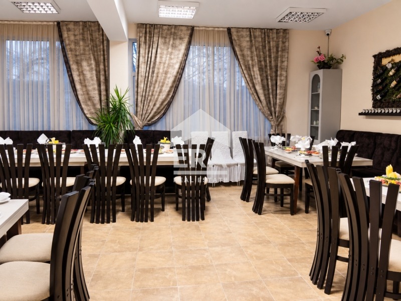 Продава ХОТЕЛ, с. Минерални бани, област Хасково, снимка 10 - Хотели - 56138075