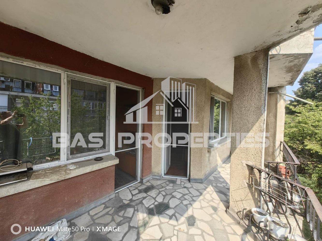 Продава МНОГОСТАЕН, гр. Велико Търново, Бузлуджа, снимка 5 - Апартаменти - 56078841