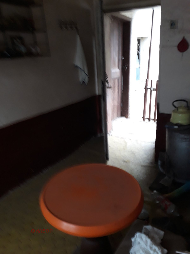 Na sprzedaż  Dom region Pernika , Tran , 80 mkw | 64337027 - obraz [3]