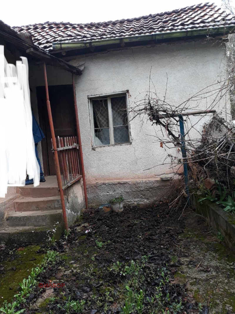 Na sprzedaż  Dom region Pernika , Tran , 80 mkw | 64337027 - obraz [7]