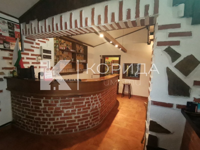 Eladó  Bár; Kávézó Sofia , Novi Iskar , 77 négyzetméter | 69842632