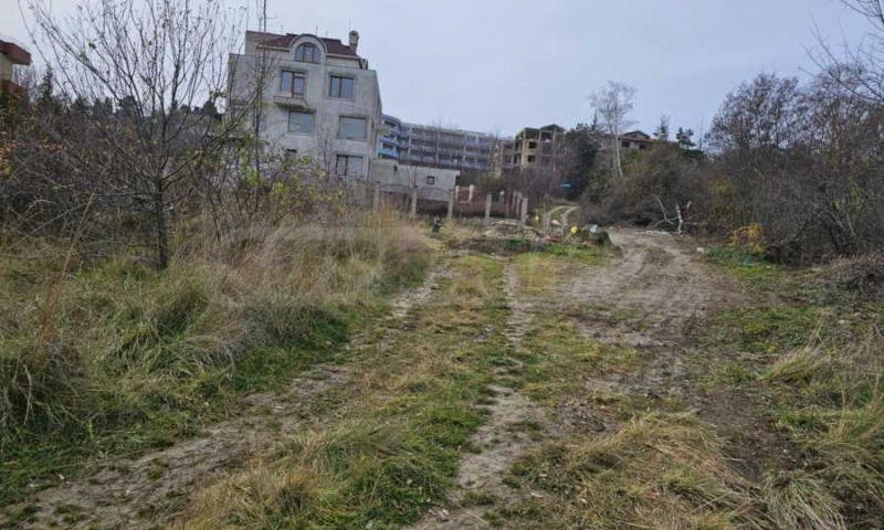 Продава ПАРЦЕЛ в област Варна, гр. Бяла - 500 кв.м / 40 000 € » 78 233.20 лв., СУПРИММО ОФИСИ В СТРАНАТА
