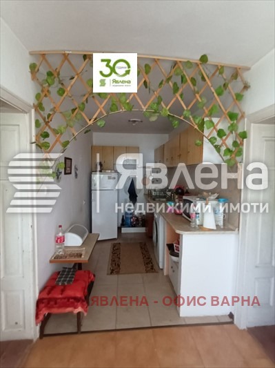 Продава КЪЩА, с. Ветрино, област Варна, снимка 10 - Къщи - 48421566