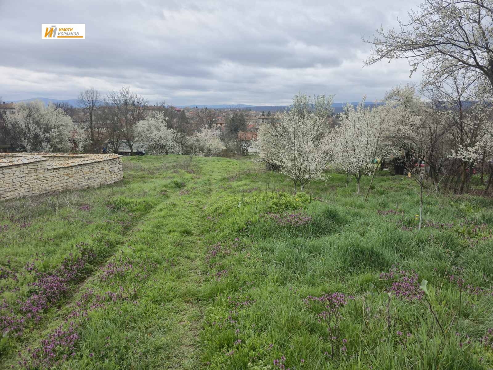 Продава ПАРЦЕЛ, гр. Дебелец, област Велико Търново, снимка 2 - Парцели - 54027409