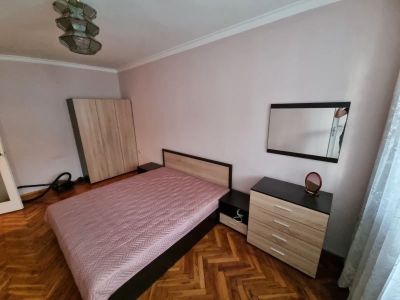 Продава  2-стаен град София , Банишора , 74 кв.м | 29081737 - изображение [4]